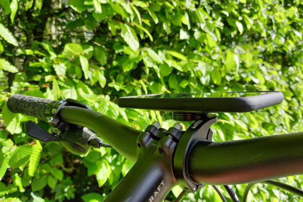 Smartphone-Lenkerhalter Handlebar Mount Pro von SP-Connect am E-Bike montiert