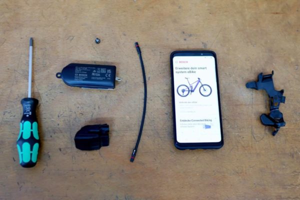 Piezas necesarias para instalar el ConnectModule de Bosch en la E-Bike